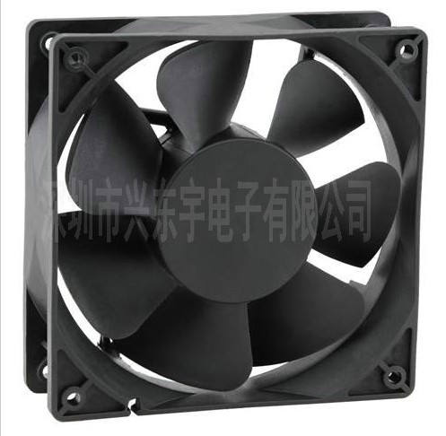 【雙滾珠交流風(fēng)扇】細(xì)心清理，專心制造！